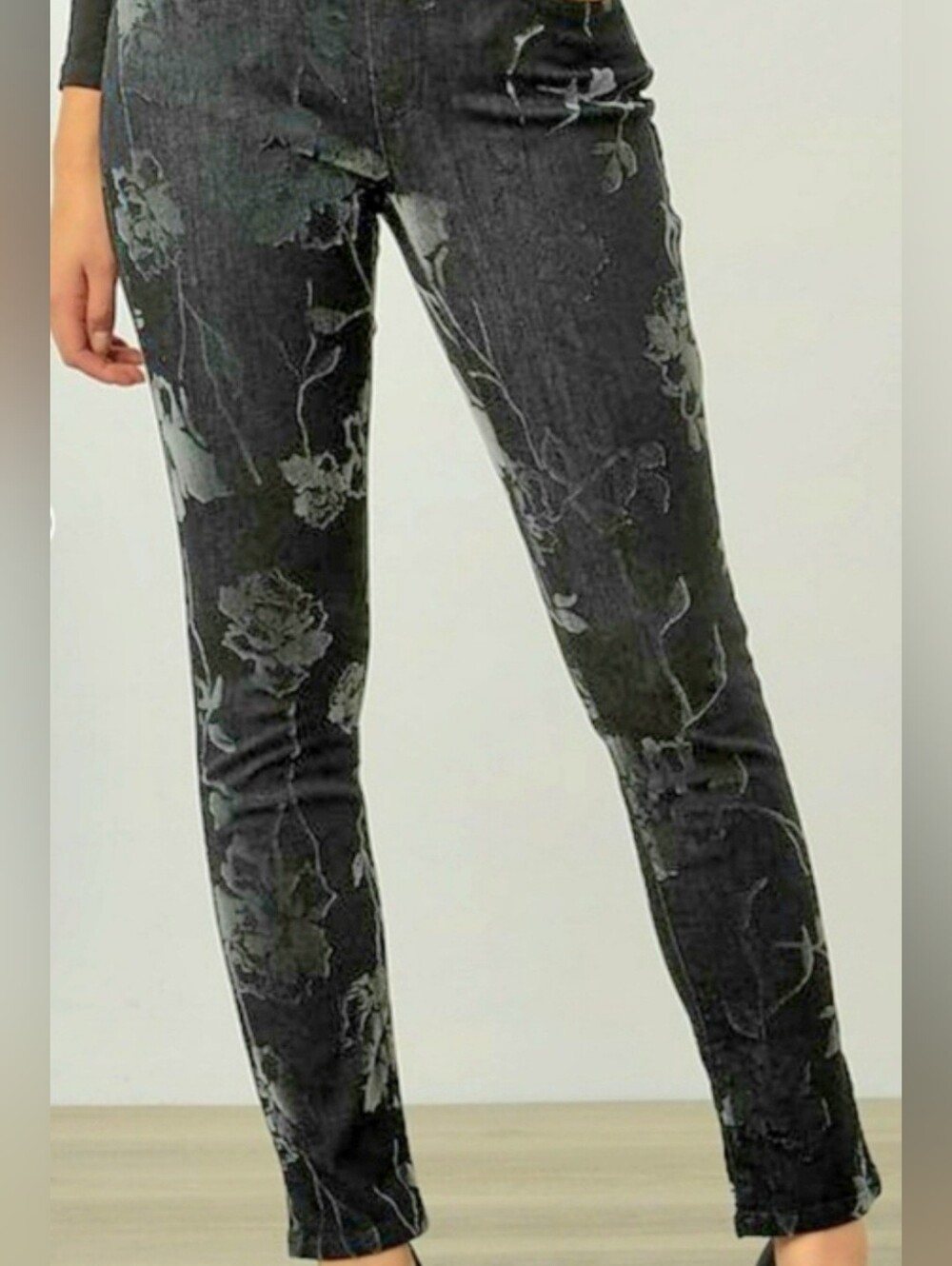 Joseph Ribkoff Velvet Denim Black Jeans Floral Pull-on